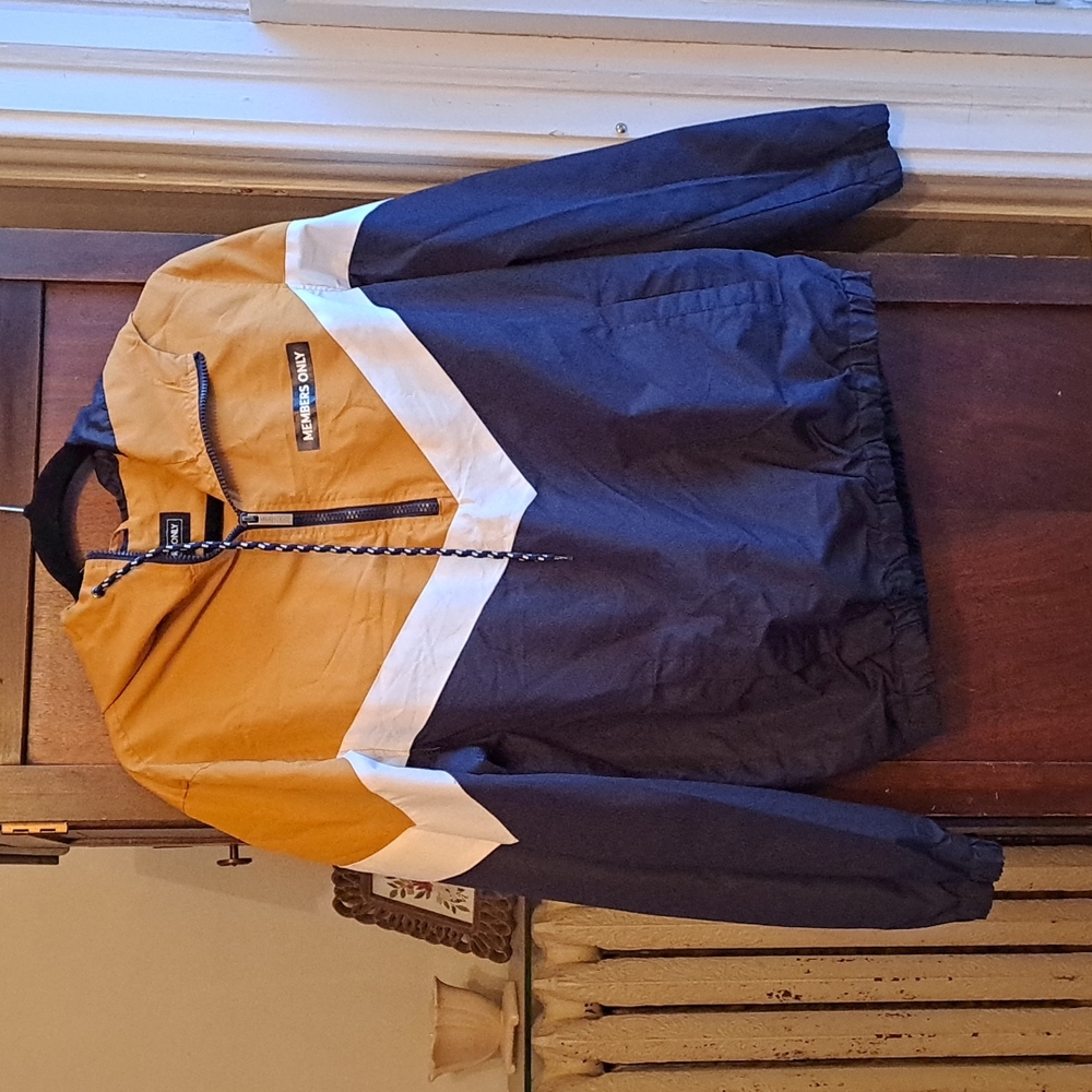Members Only Mens size S mustard blu and white 3/4 zip lightweight jacket